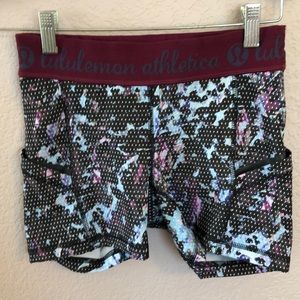 Lululemon Spandex with side pocket